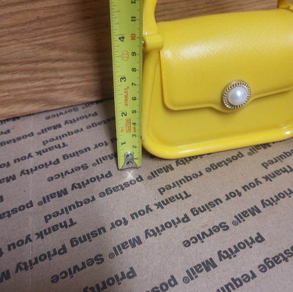 Mini Purse Yellow with Costume Pearl Snap latch Women/Girls - Picture 9 of 10